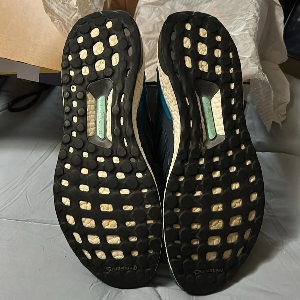 Adidas ultra boost men’s size 12 preowned